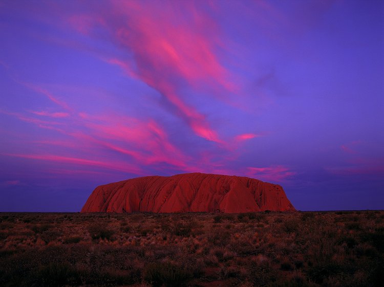 Uluru Sunset. « previous